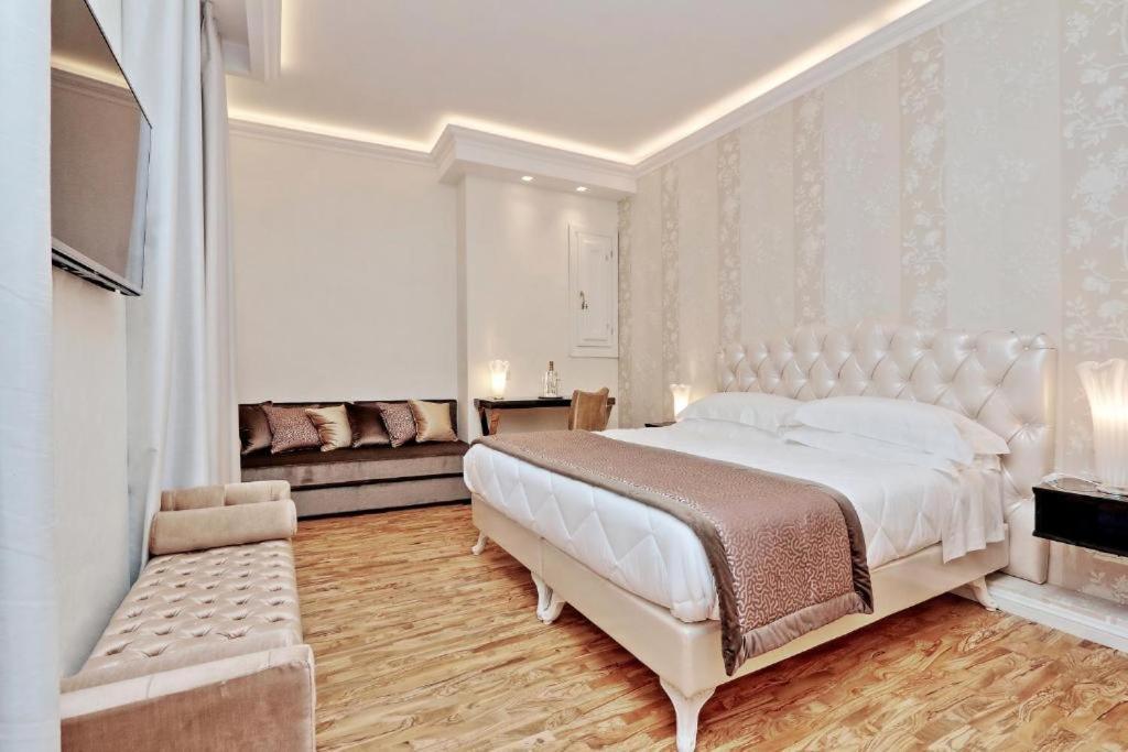 Bq House Fori Imperiali Luxury Rooms Рим Екстер'єр фото